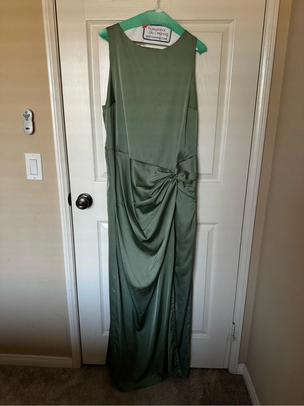 Abercrombie & Fitch Sage Green Knot-Detail backless Maxi Dress